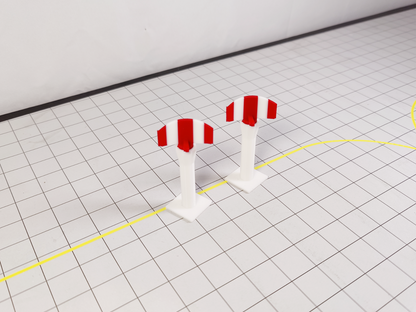 2x Red & White Small Airport Radar Towers Aircraft Building Models 1:400 Scale