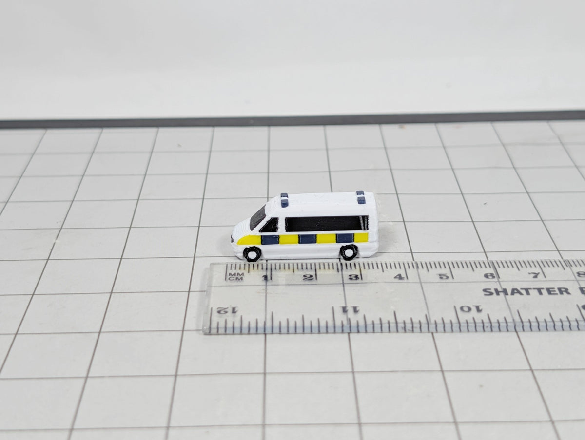 5x Police Vans/Minibus Emergency Airport GSE 1:200 Scale Diorama Vehicles