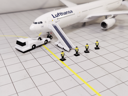 20x Airport Ground Crew/Staff People 1:200 Scale Diorama Aircraft GSE Models