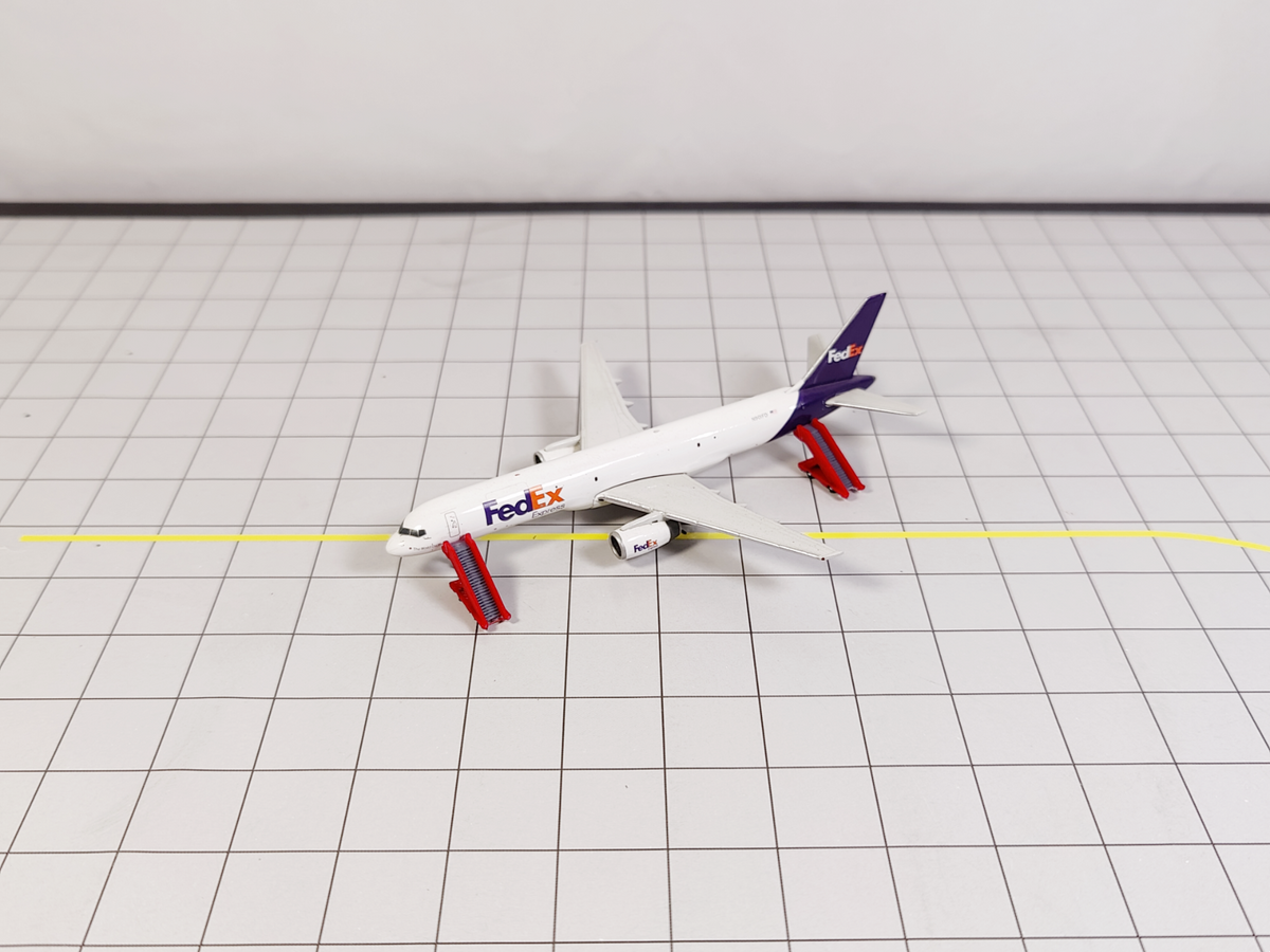 10x Narrowbody Aircraft Stairs Airport GSE Vehicles 1:400 Scale Diorama