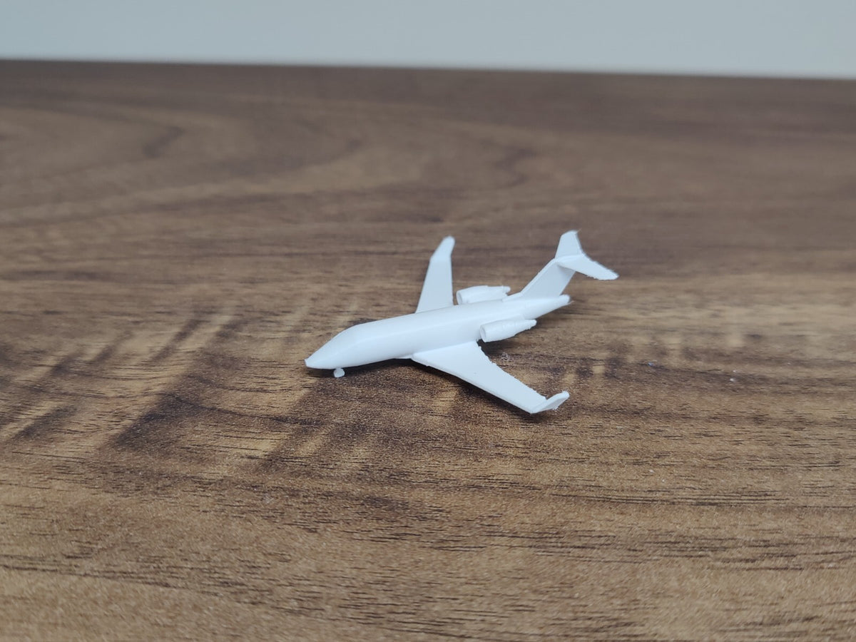 2x Bombardier Challenger CL-600 Business Private Jet Model 1:400 Scale Scenery (Blank)