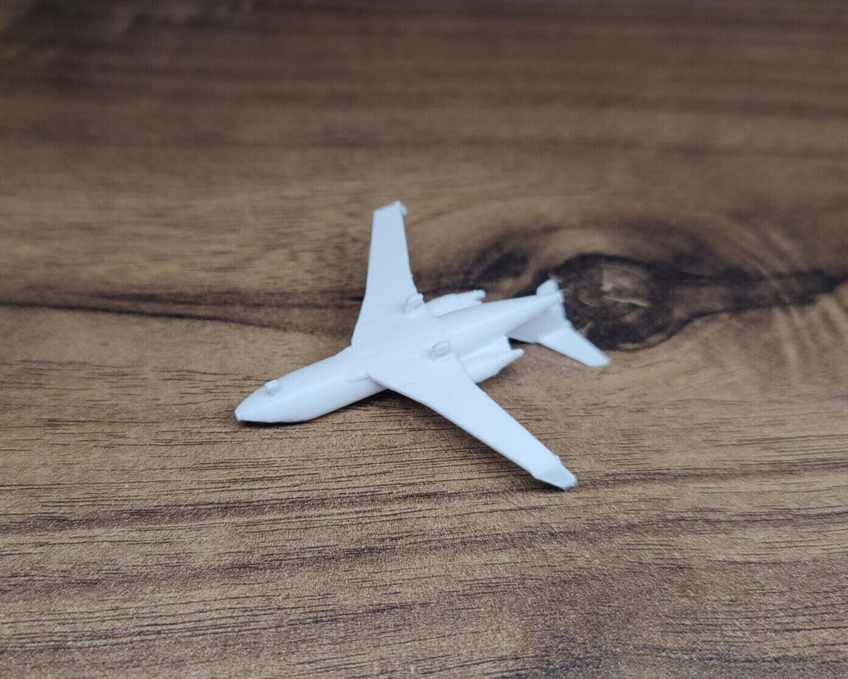 2x Bombardier Challenger CL-600 Business Private Jet Model 1:400 Scale Scenery (Blank)