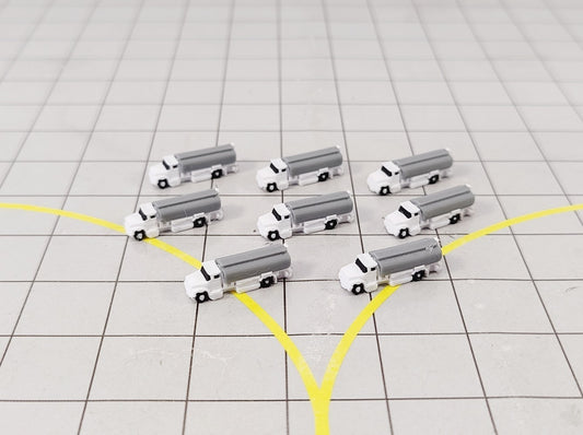 8x Refuelling Fuel Trucks US Style Airport GSE Service Vehicles 1:500 Scale