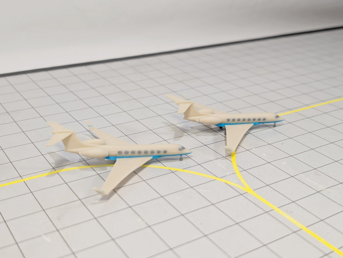 2x Gulfstream G650 Business Private Jet Models Painted Liveries 1:400 Scale