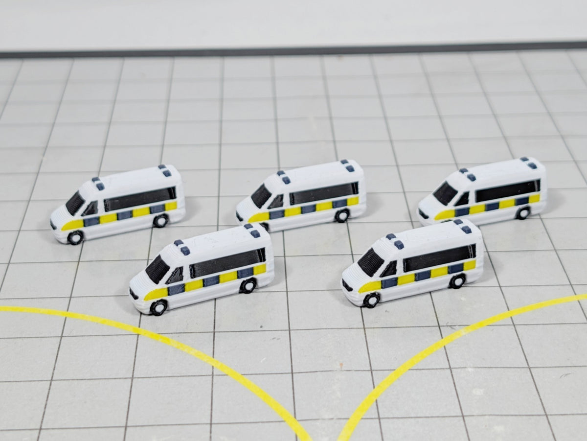 5x Police Vans/Minibus Emergency Airport GSE 1:200 Scale Diorama Vehicles