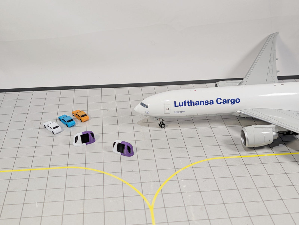 Heathrow T5 Car Park Pods (x6) Airport GSE Vehicles 1:200 Scale Scenery Diorama