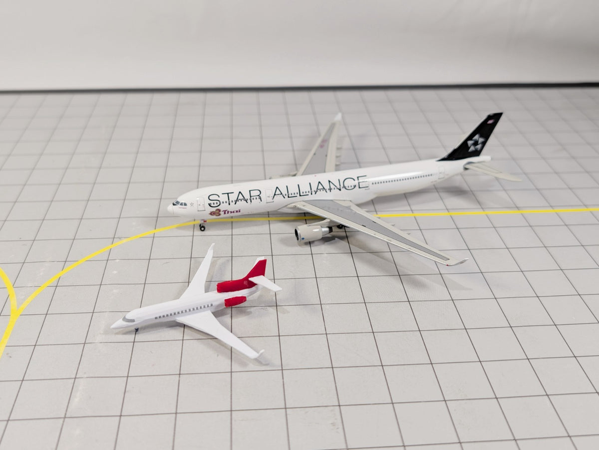 2x Dassault Falcon 8X Business Private Jet Models Painted Liveries 1:400 Scale