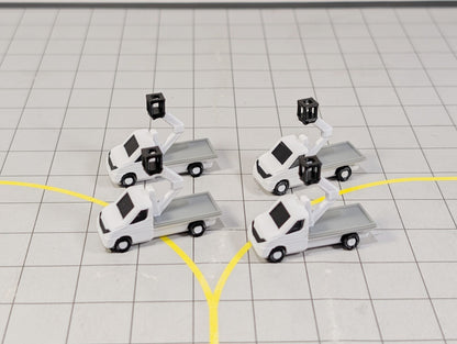 Cherry Picker GSE Lift Vans (x4) Airport Vehicles 1:200 Scale Diorama Scenery