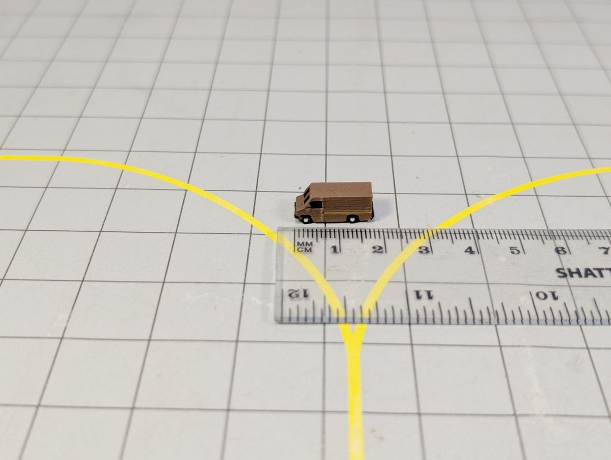 10x Courier Delivery Step Vans US Style Airport GSE Vehicles 1:400 Scale