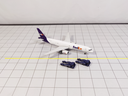 10x Airport Aircraft Tow Tugs/Tractors GSE Models 1:400 Scale Diorama