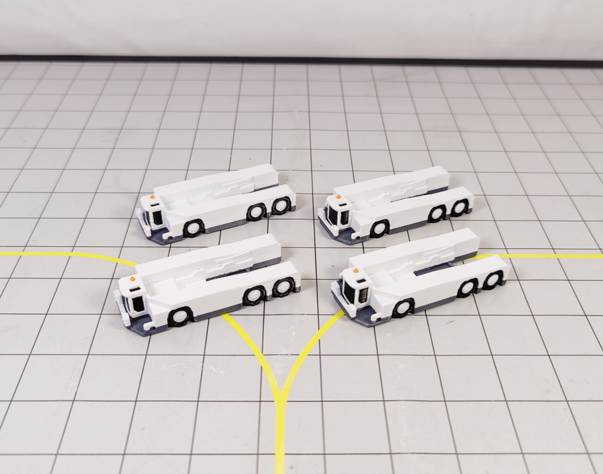 Aircraft Pushback Tugs (4x Twin Axle) Airport GSE White Models 1:200 Diorama