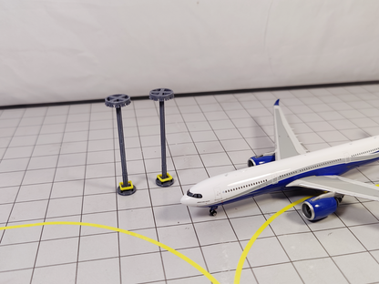 AIRPORT FLOODLIGHTS x10 Red/White Lights Building Models 1:400 Scale Diorama - White