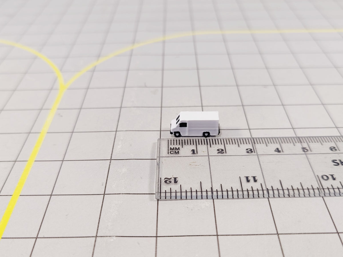 10x Courier Delivery Step Vans US Style Airport GSE Vehicles 1:400 Scale