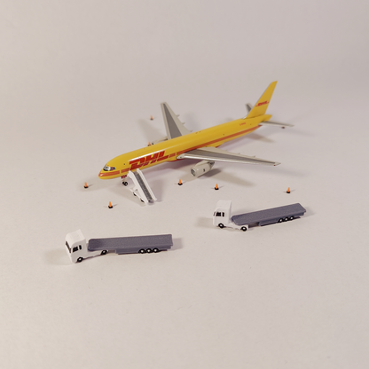 6x Articulated Flat Bed Truck/Lorry Airport GSE Vehicle 1:400 Scale Models