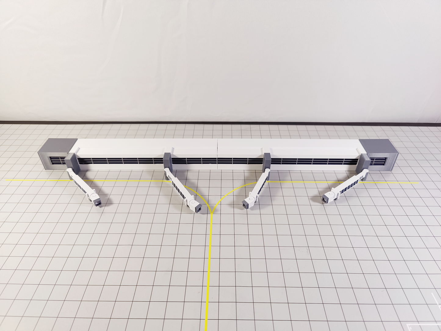 Regional Airport Terminal Building with Extending Bridges Model 1:400 Scale Diorama
