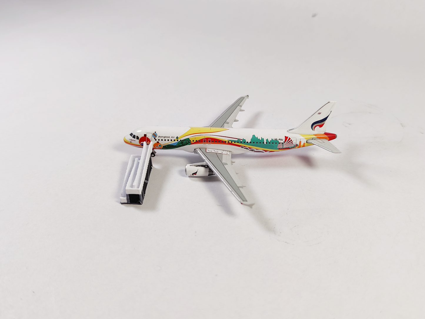 6x Passenger Boarding Ramps Narrowbody Aircraft Airport GSE Models 1:400 Diorama