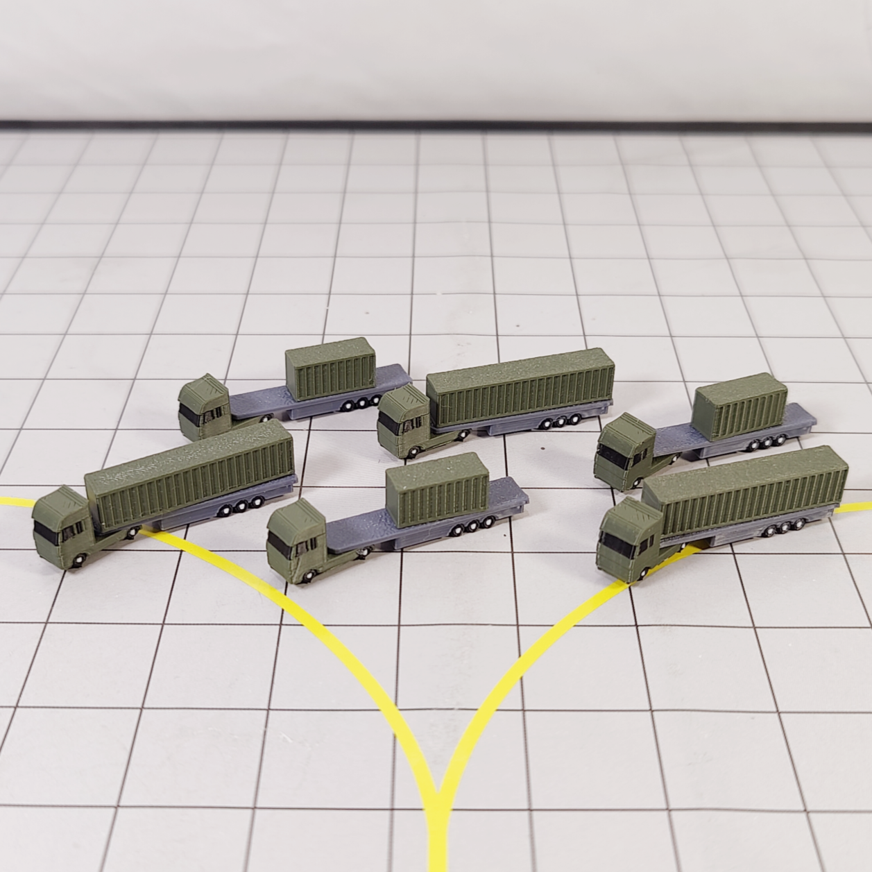 6x Military ARTICULATED CONTAINER Truck Airport GSE Vehicles 1:400 Scale Diorama