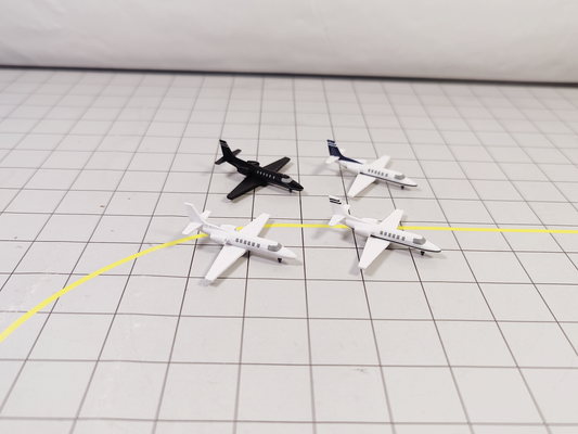 3x Cessna Citation 550 Business Private Jet Models 1:400 Scale Airport Diorama