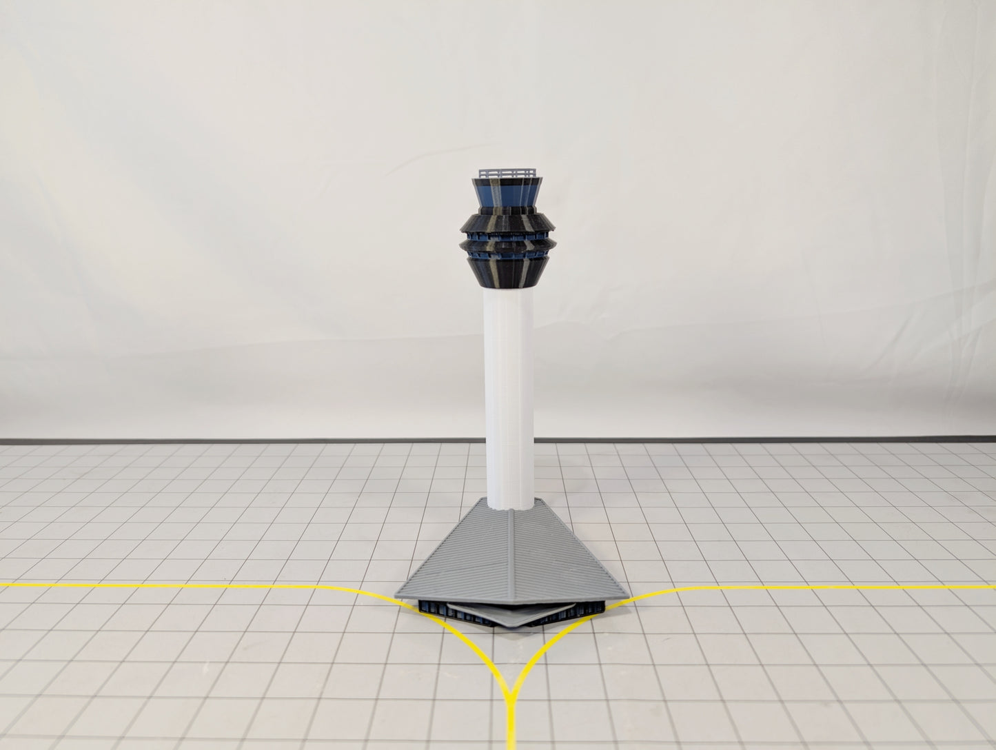 MANCHESTER AIRPORT ATC Air Traffic Control Tower 1:400 Scale Building Model