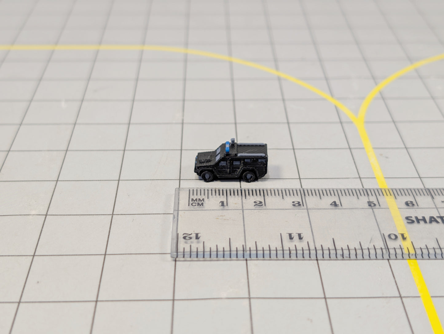 SWAT POLICE Armoured Vehicle/Truck (x8) Airport GSE Vehicles 1:400 Scale Scenery