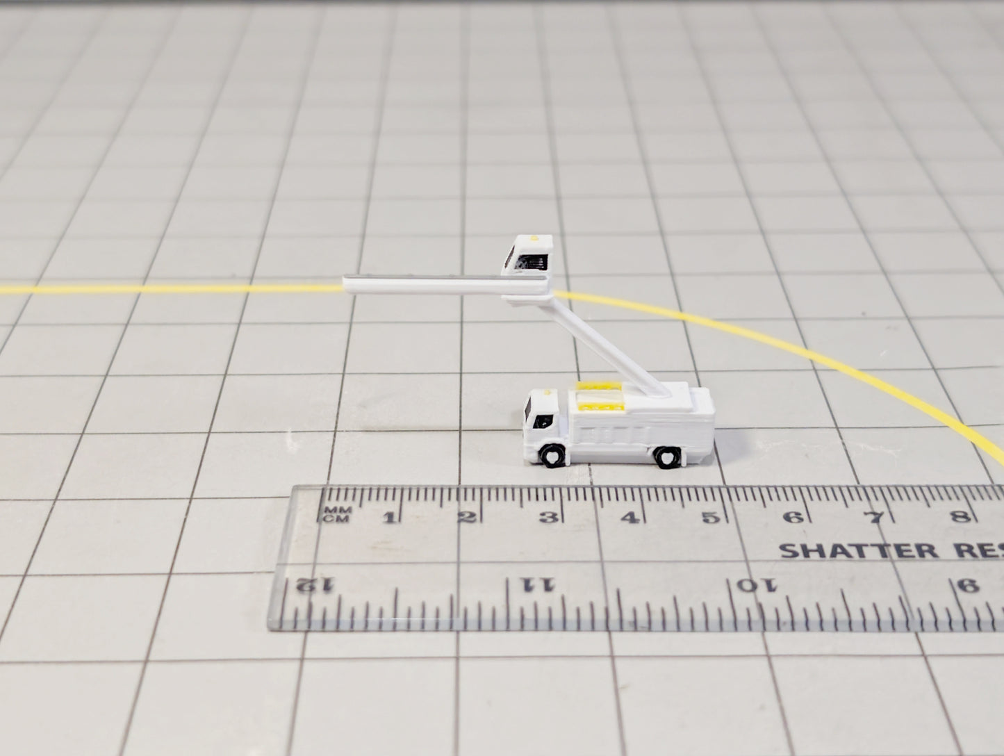 AIRCRAFT DE-ICING TRUCKS (x6) Airport GSE Vehicles 1:400 Scale Diorama Scenery