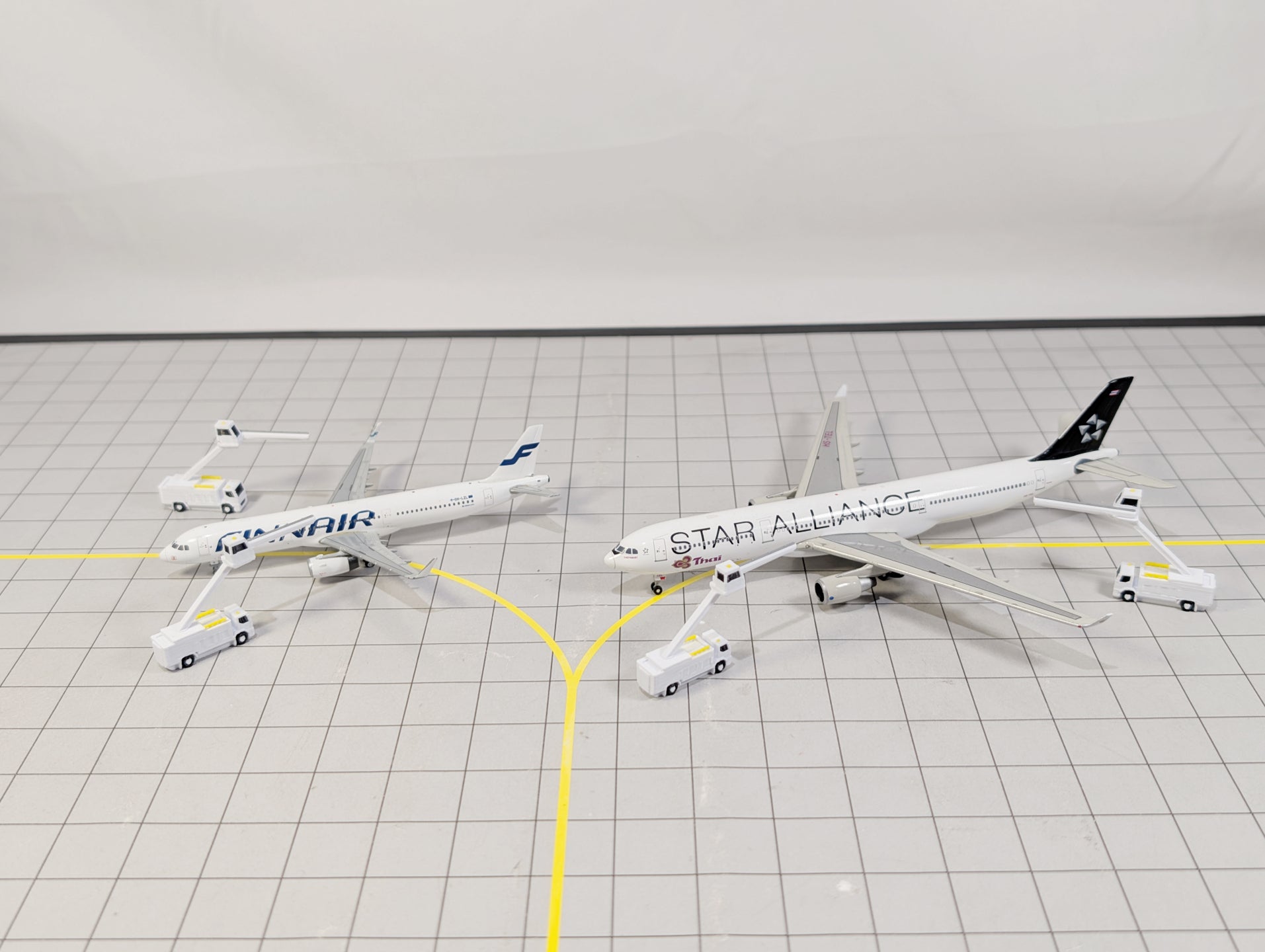 AvGeek Models Airport GSE & Buildings Aviation Gemini Jets NG JC Wings