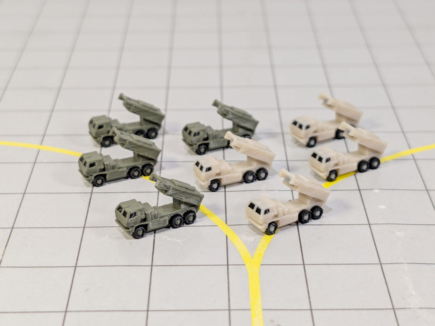 MILITARY HIMARS Missile Launch Trucks (x8) Airport GSE Vehicles 1:400 Scale