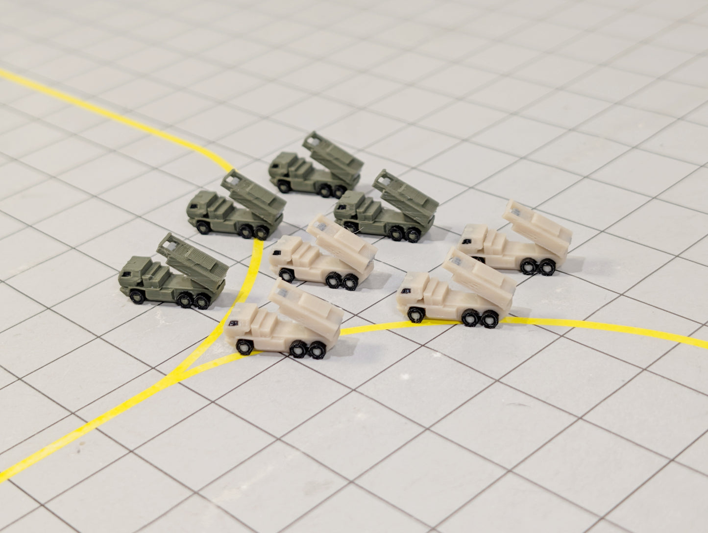 MILITARY HIMARS Missile Launch Trucks (x8) Airport GSE Vehicles 1:400 Scale