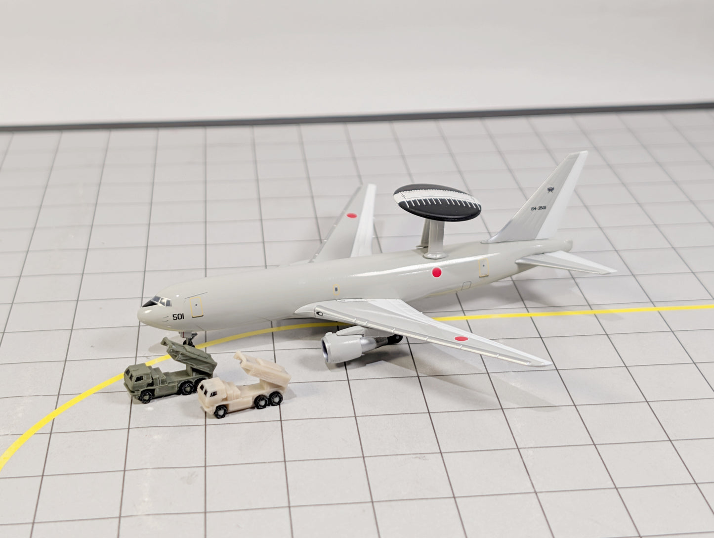 MILITARY HIMARS Missile Launch Trucks (x8) Airport GSE Vehicles 1:400 Scale