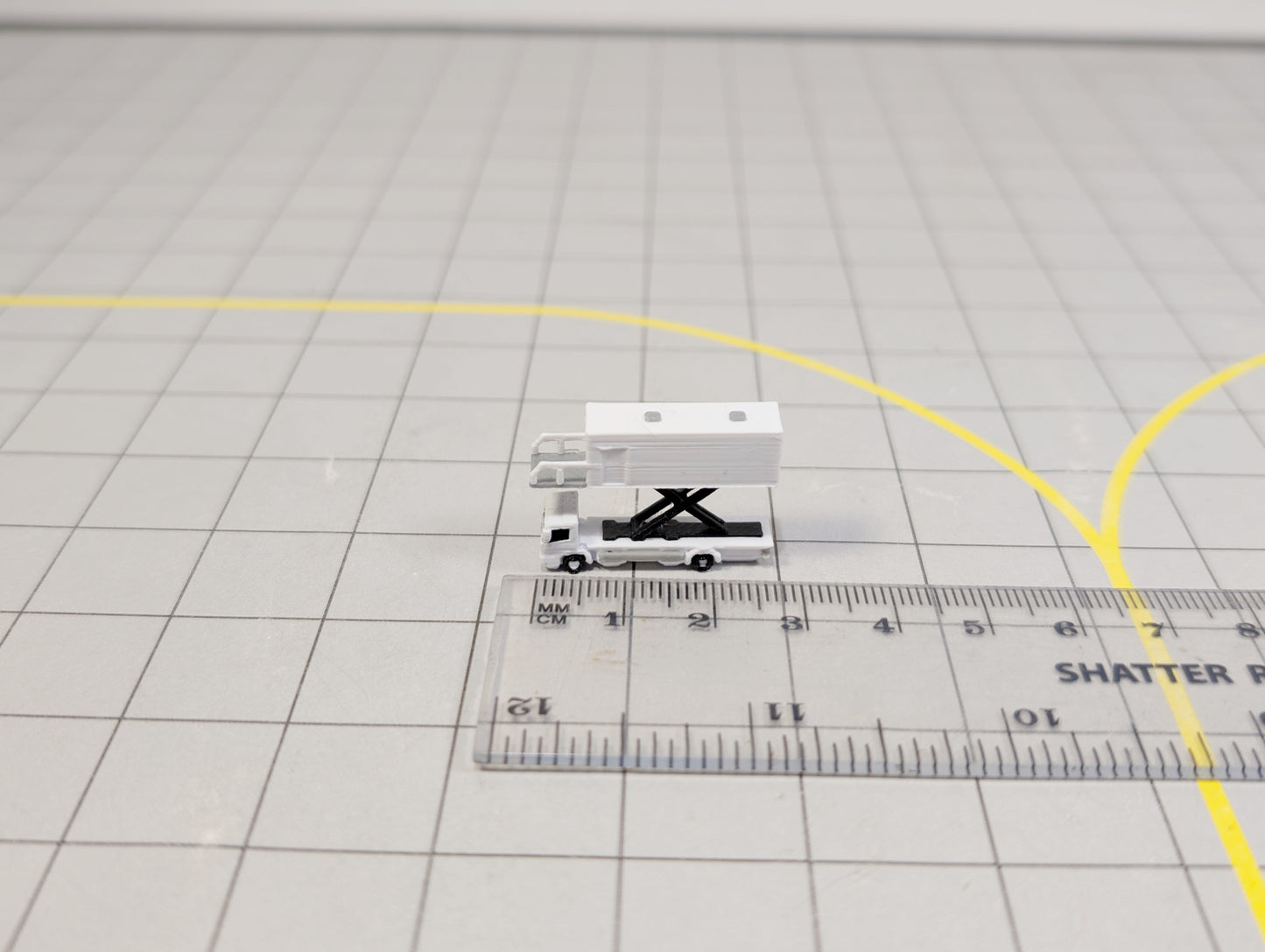 AIRPORT CATERING TRUCKS (x8) Aircraft GSE Vehicles 1:400 Scale - Choose Size
