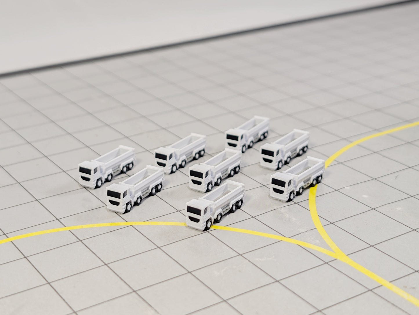 TIPPER TRUCK (x8) Airport Construction GSE Vehicles 1:400 Scale Diorama Scenery