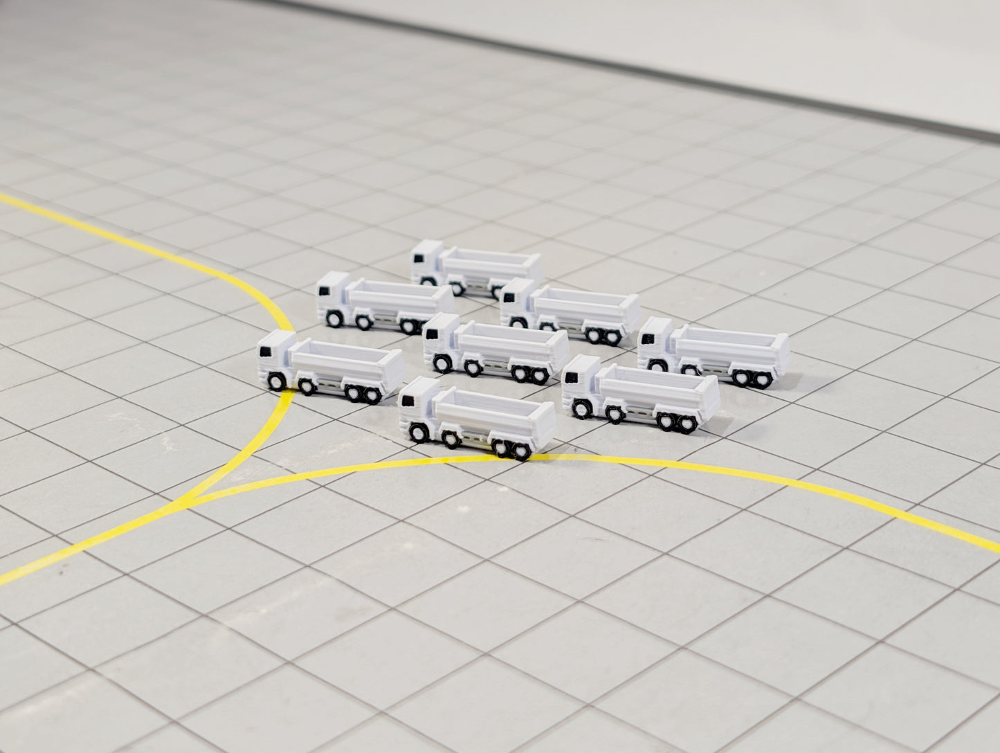 TIPPER TRUCK (x8) Airport Construction GSE Vehicles 1:400 Scale Diorama Scenery